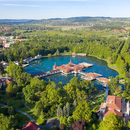 Sunset Lakeview With Jacuzzi Fonyód