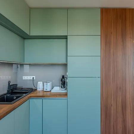 Sunset Lakeview With Jacuzzi Διαμέρισμα