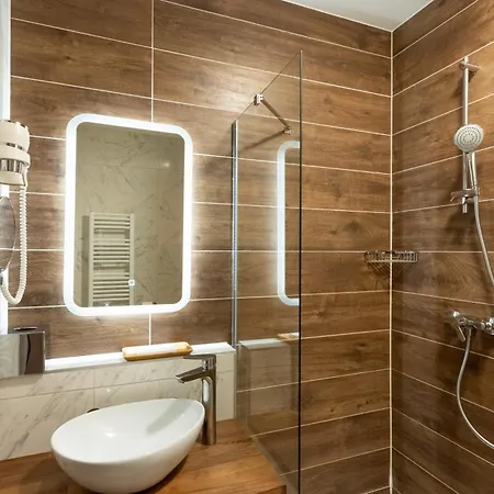 Sunset Lakeview With Jacuzzi