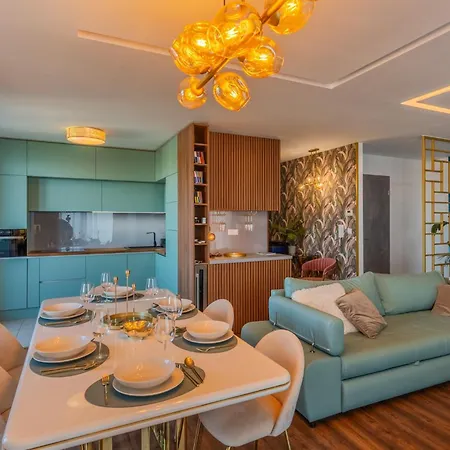Sunset Lakeview With Jacuzzi Apartament *
