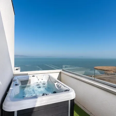 דירה Sunset Lakeview With Jacuzzi Fonyód